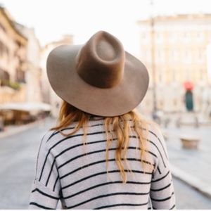 Madewell Tan Felt Floppy Fedora